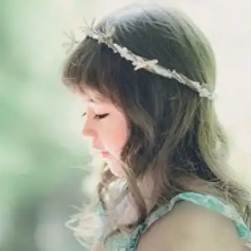 漂亮呆萌小女孩,女生头像图片-回车桌面