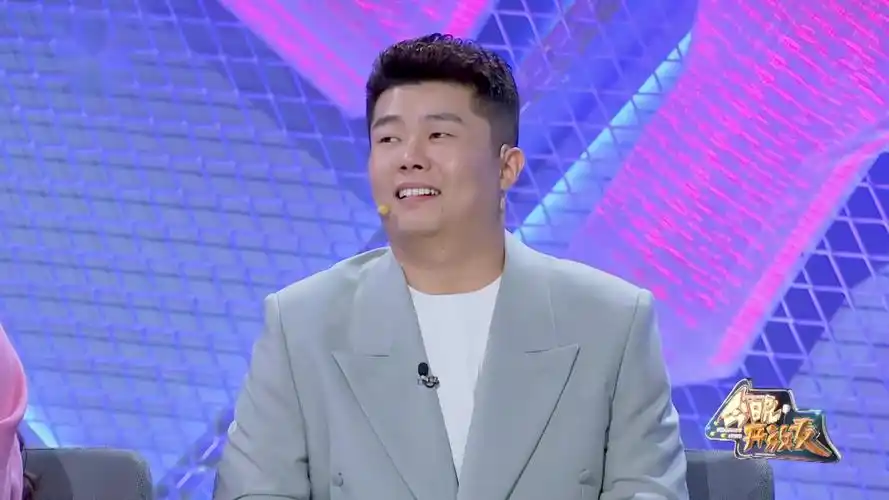 今晚开放麦 第2季丨换乘恋爱?李雪琴搭档孟鹤堂,周九良只能去找王建国