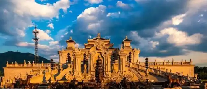 84岁老人用300亿重建圆明园,曾有专家反对,完工后惊艳世人!