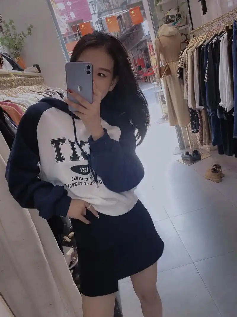 1米58 #90斤的女生#卫衣 #原相机 - 抖音