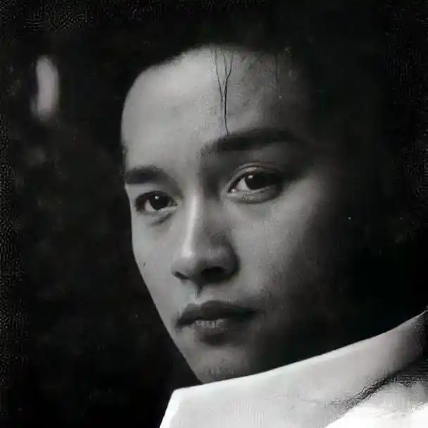 绕梁三日曲终散,斯人已去不再还