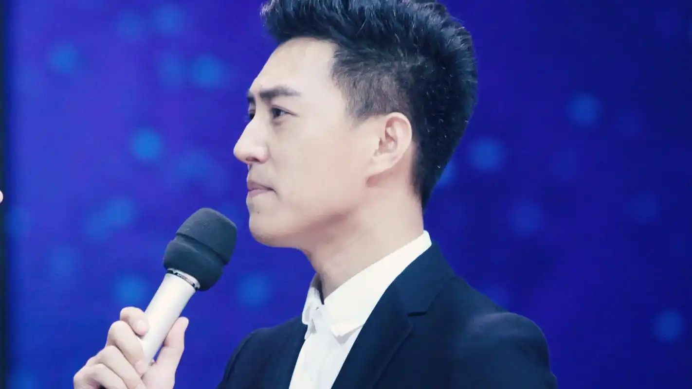 靳东帅气写真高清电脑桌面壁纸下载