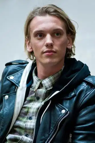 杰米·坎贝尔·鲍尔 jamie campbell bower的图片