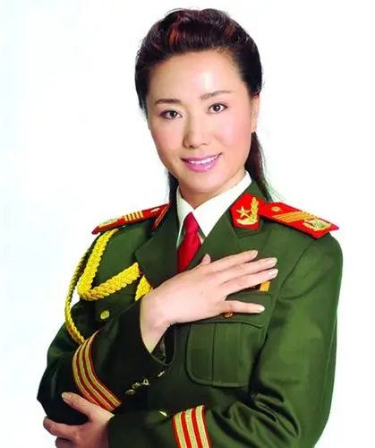 萨日娜的演艺历程