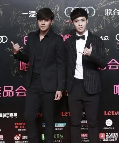 张艺兴疑似撇清和罗志祥"多人运动"!工作室紧急发文:浑身污泥也不染