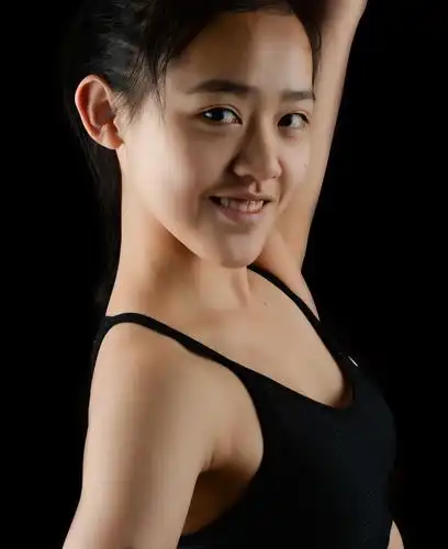 让美丽花儿绽放——祝晞彤16岁生日快乐