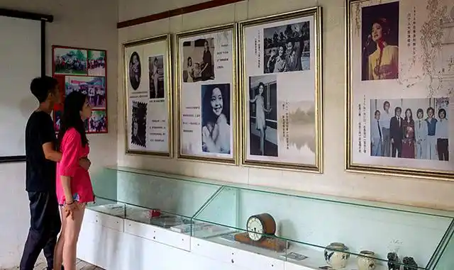 邓丽君从未回过的故乡,花8亿元发展旅游,网友:雕像太辣眼,明明是贾玲!