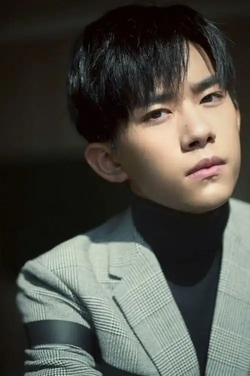 无题-易烊千玺图册-话本小说网