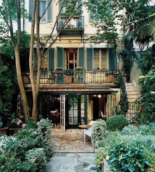 别墅花园小院布置