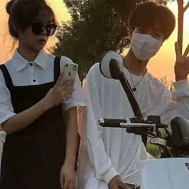 情侣头像真人很火爆最新版