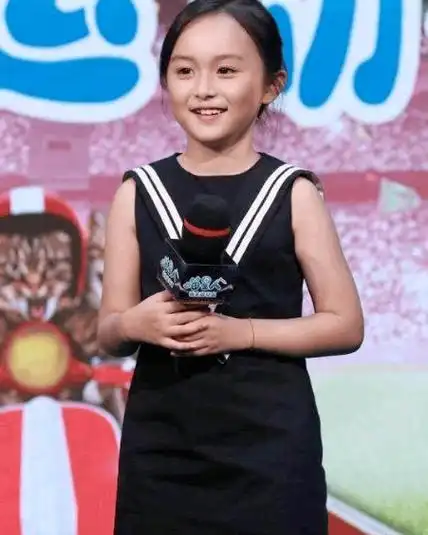 刘楚恬:2岁出道年入百万,因长相甜美被禁止整容,如今长成啥样