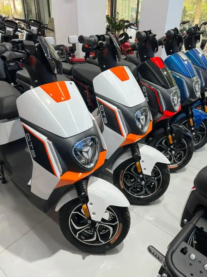 雅迪新款电动车,双倍质保,质量保证 【全新】雅迪电动车  冠能版dt8