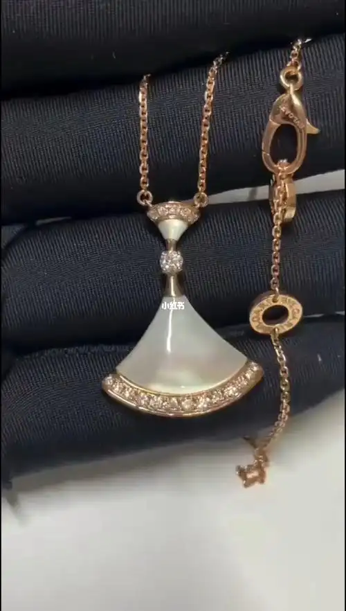 宝格丽大号头尾钻裙子项链