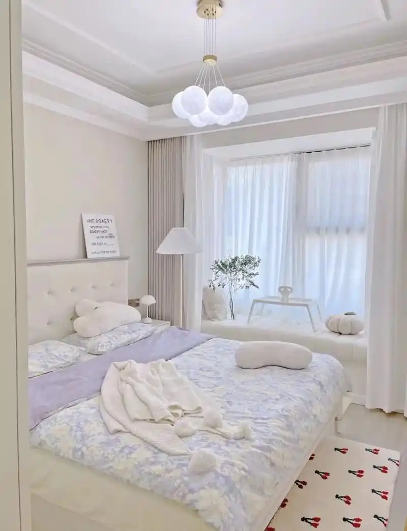 卧室想要温馨实用还省钱的注意以下几点.  - 抖音