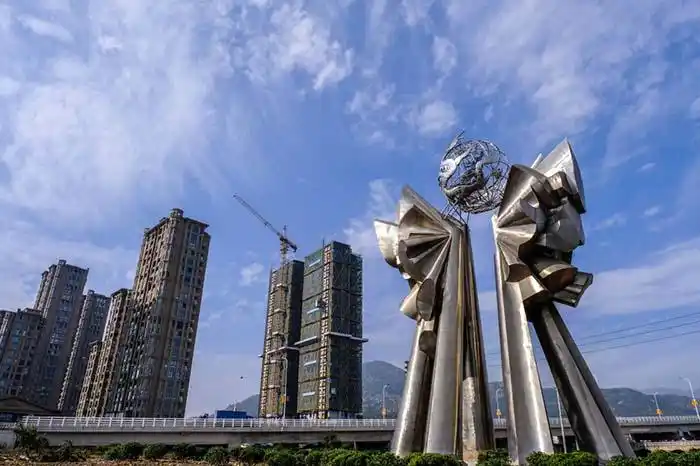 "中国第一座农民城"温州龙港(组图)