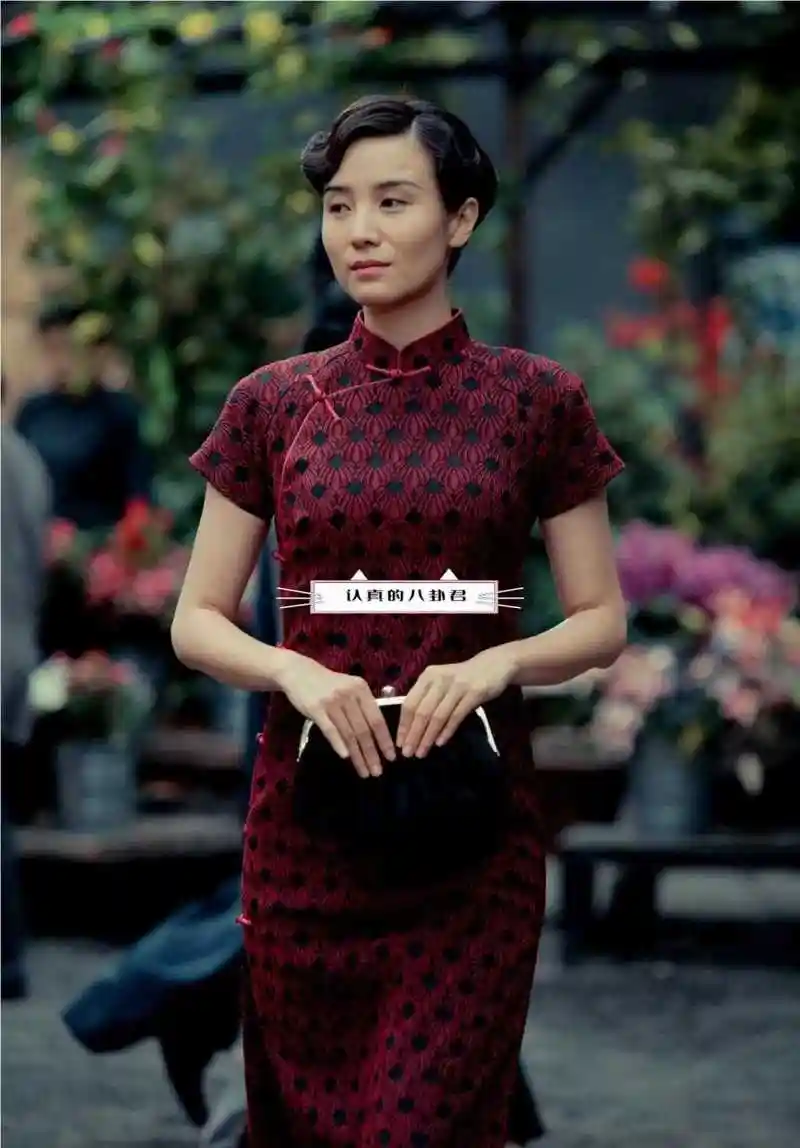 宋佳真的太适合民国风和旗袍装了