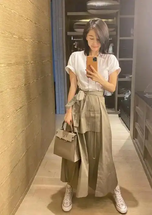 王子文真是老天赏饭吃穿平底鞋搭配系带长裙162比例真出众