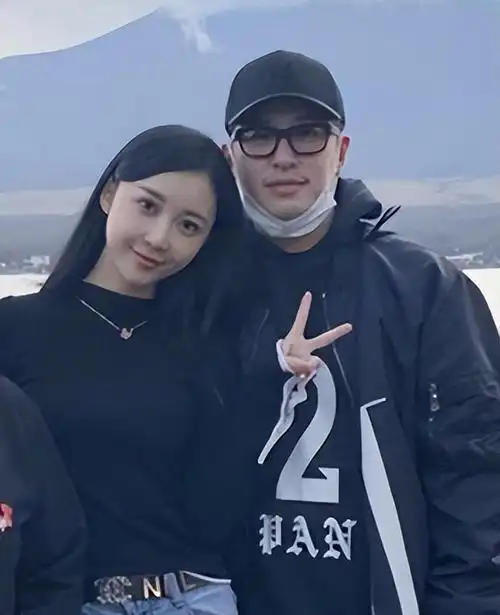 曝潘玮柏婚礼细节包场巴厘岛顶级酒店邀请歌手孟佳当伴娘