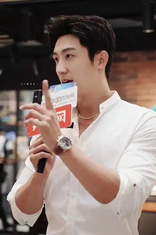 百年灵品牌代言人黄景瑜##黄景瑜济南活动