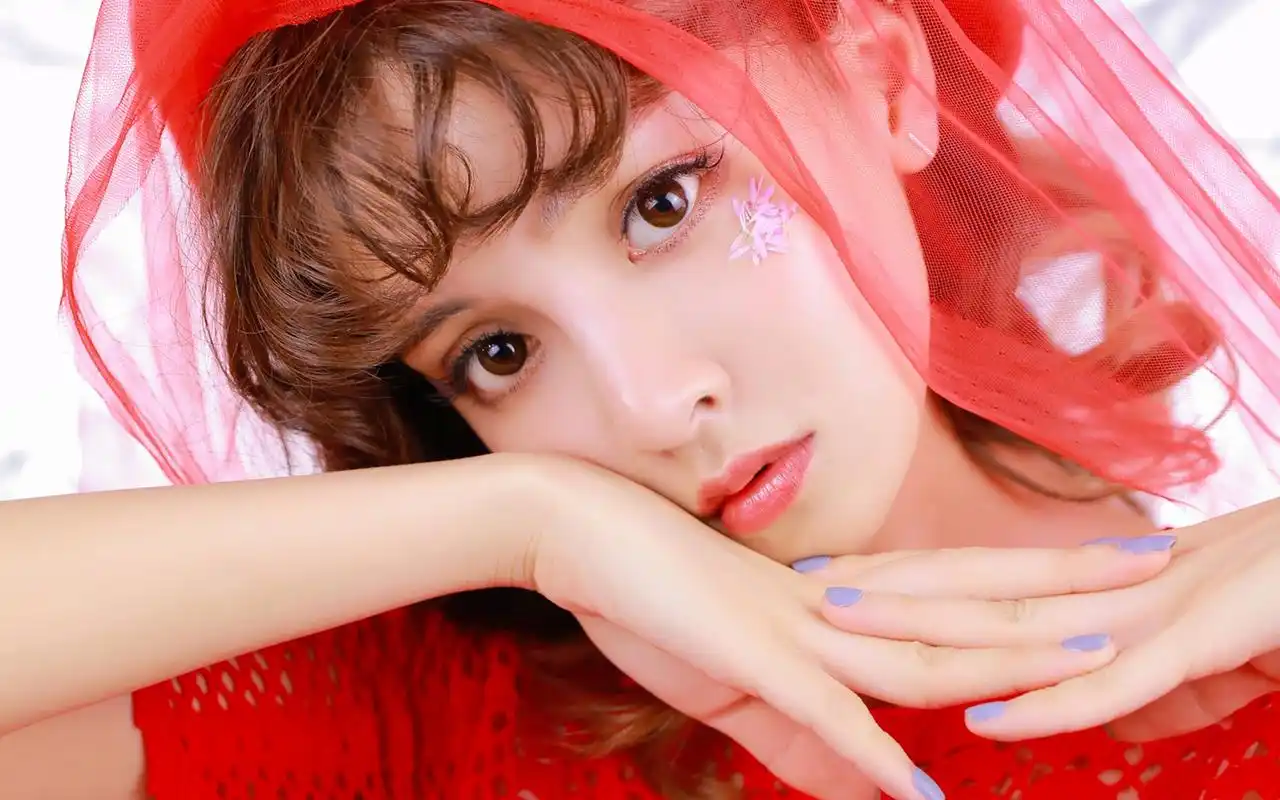 日系少女可爱甜美写真高清图片壁纸