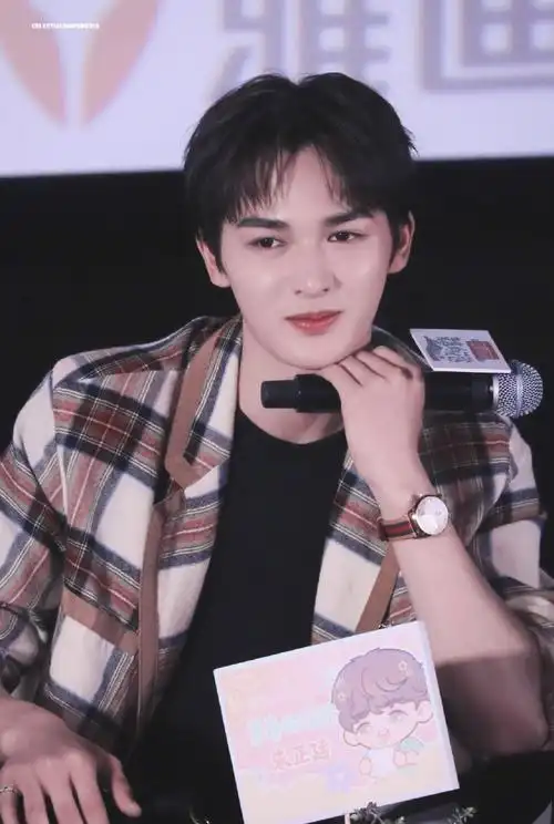 朱正廷 青春花路