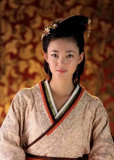 ty舞蹈美女漏光