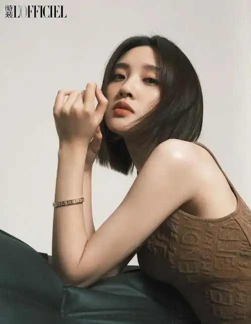 被唐艺昕这几张美到很久了