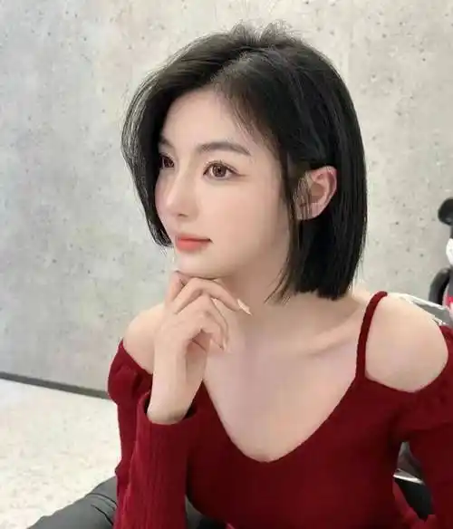 2023年秋季6款流行的中短发型,美化脸型,增强气质_头发_刘海_脖子