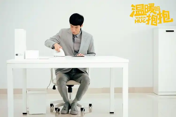 马丽,乔杉,艾伦,田雨,王智,魏翔,黄才伦,张一鸣等编剧:常远,冷旭阳