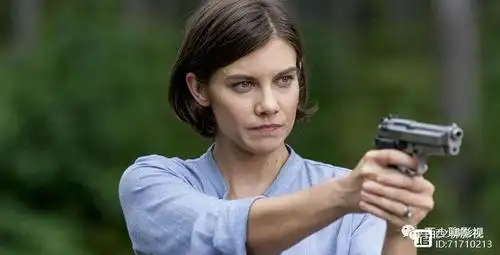 瑞克带着自己的小队来到农场后,玛姬与格伦坠入爱河,并结婚.