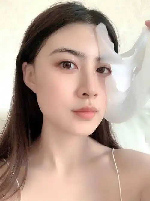 实验验证:巧肌独特的铂金肽复合物,保护皮肤少受破坏性酶的损伤,具有