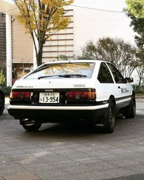 头文字d后现代生活ae86不送豆腐该干嘛