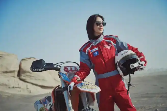 张俪短发造型##张俪短发机车大片