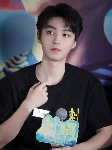 王俊凯分享与周正建立联系之初