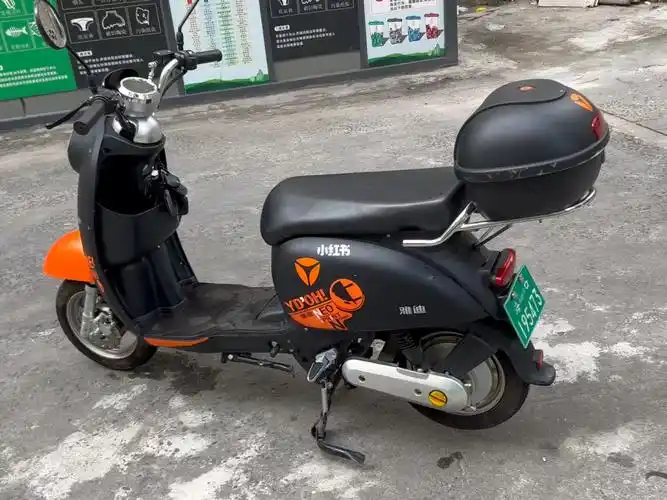 满电50多公里整车才骑1000多公里新车3000左右#雅迪电动车  #电动车