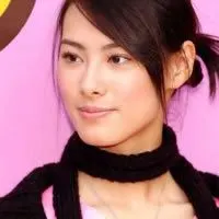 梁洛施微信头像