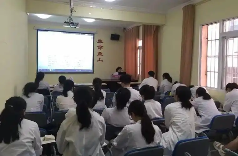 贵州医科大学临床医学专业实习生(第三轮)院级岗前培训_陈泽生