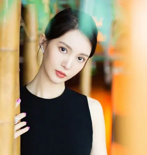 金晨最新唯美写真一个小家碧玉冰清玉洁的邻家女孩