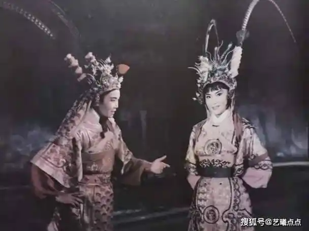 她是越剧"范派"小生,却和港星夏梦接连主演三部经典电影_丁赛君_观众