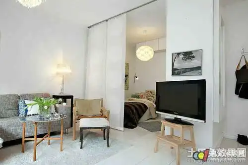 怎么把一居室卧室打隔断变成两居 小户型空间妙用一居改两居隔断安装