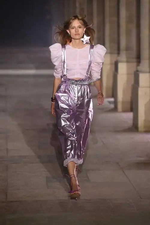 巴黎时装周isabelmarant品牌时装秀