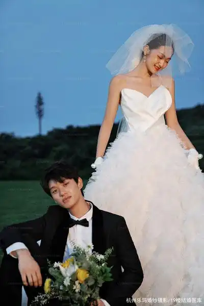 【夜景系列】2021全新主题_唯美风格婚纱照图片__19楼婚纱照美图