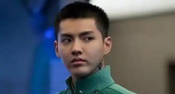 吴亦凡入狱两年再上热搜,背后勾当令人发指!