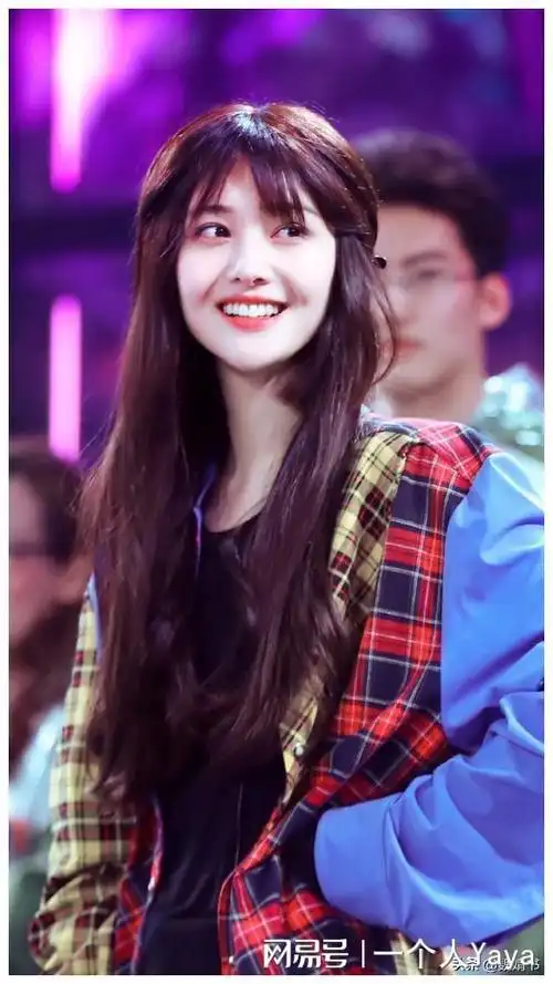 被债主从国内追到国外,不当明星的郑爽,现在真的是连脸都不要了