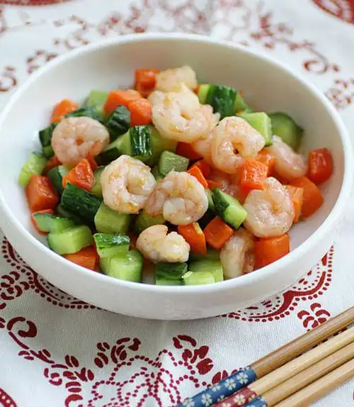 营养均衡的家常菜:什锦炒虾仁