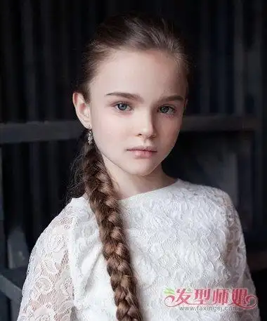 搭配公主裙女童头发怎么编 儿童公主裙搭配(2)