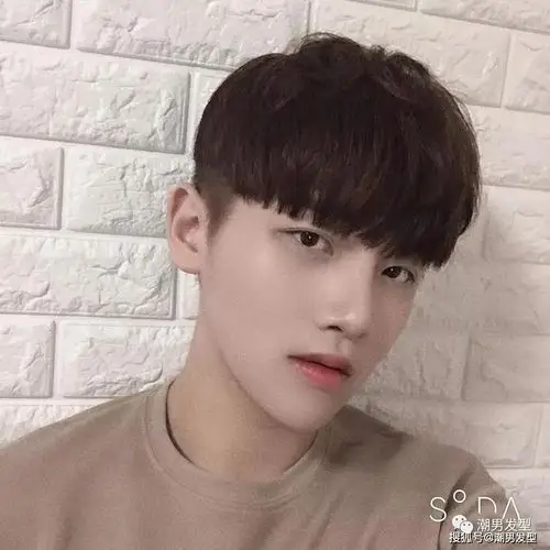 原创3款热门男生"刘海发型"参考,剪完时髦又减龄!