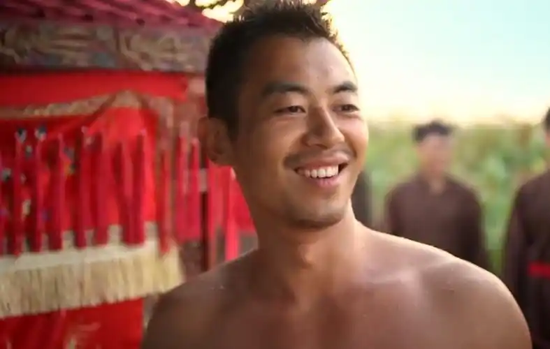 一个男人是否在乎你,《红高粱》朱亚文告诉你