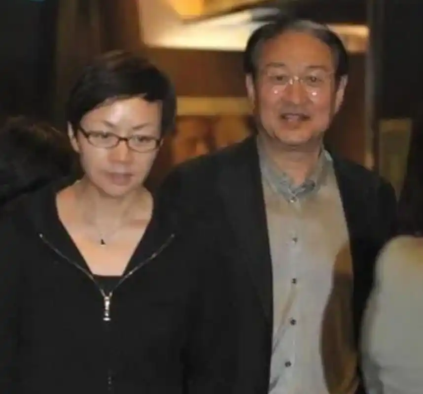 宋丹丹老公原来长这样,丹丹姐深藏的也太深了