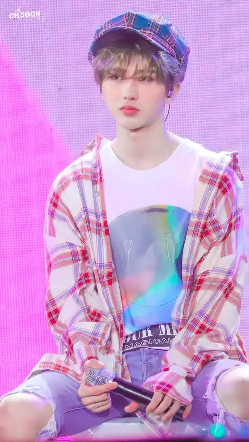 图片来自微博 图源请看水印 侵删蔡徐坤